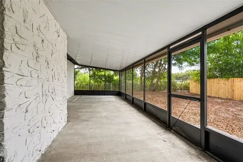 707 Queens Court Seffner FL 33584