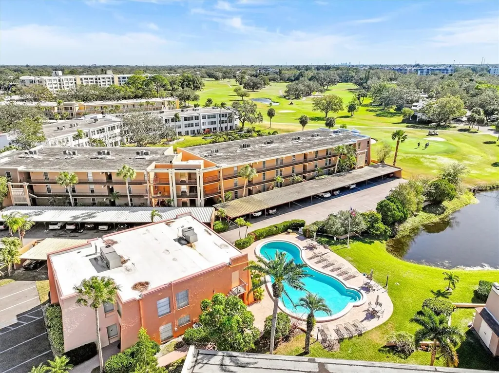 225 Country Club Drive Largo FL 33771