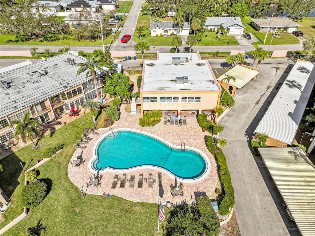 225 Country Club Drive Largo FL 33771
