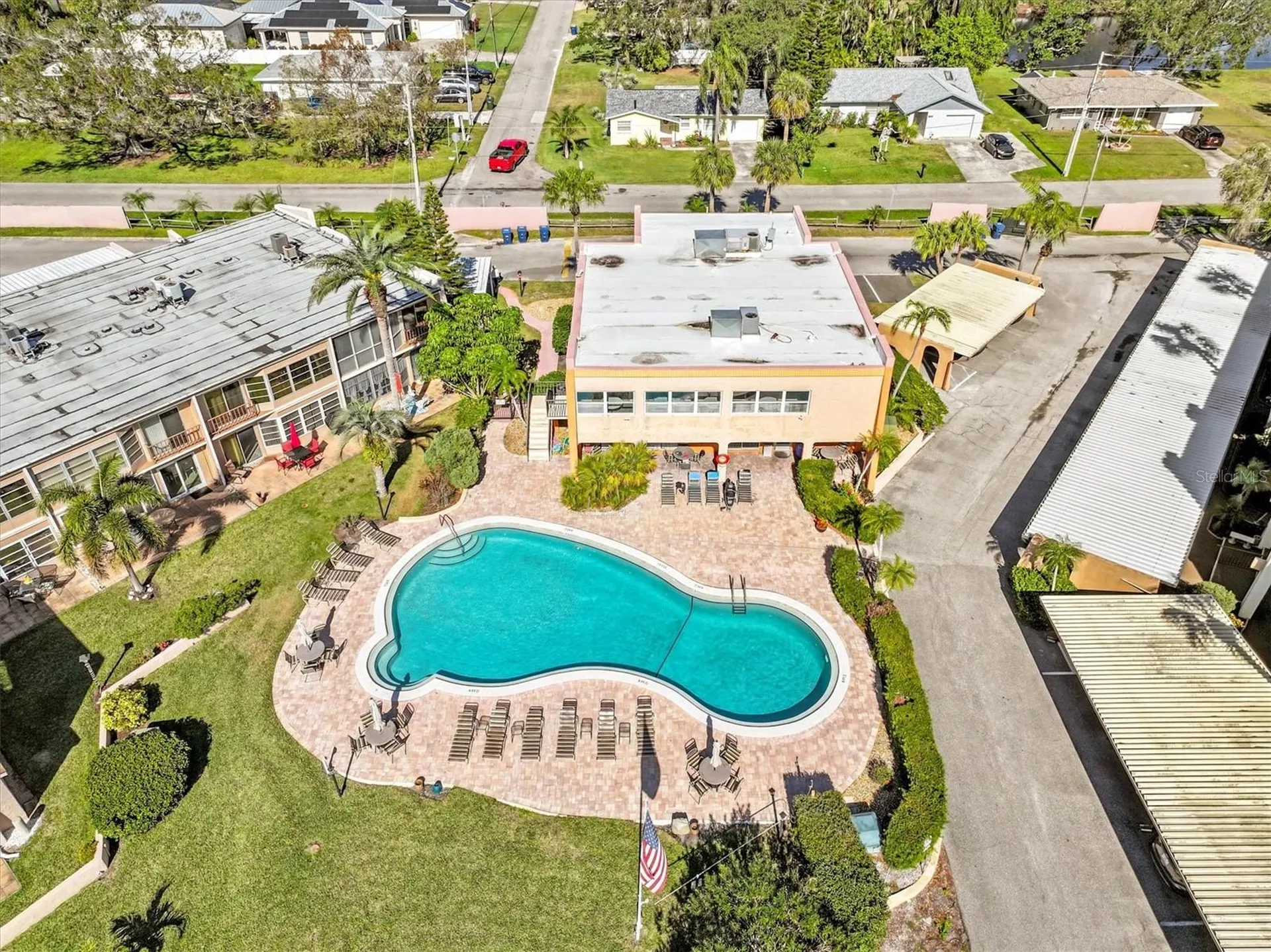 225 Country Club Drive Largo FL 33771