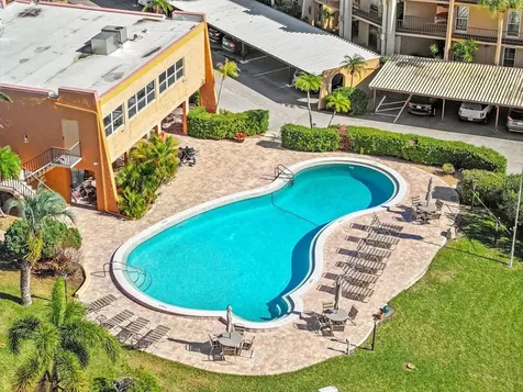 225 Country Club Drive Largo FL 33771