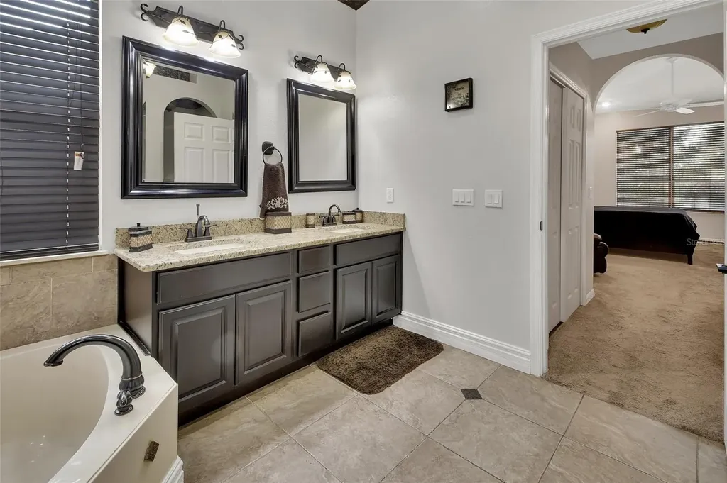 13 Pleasent Hill Drive Debary FL 32713