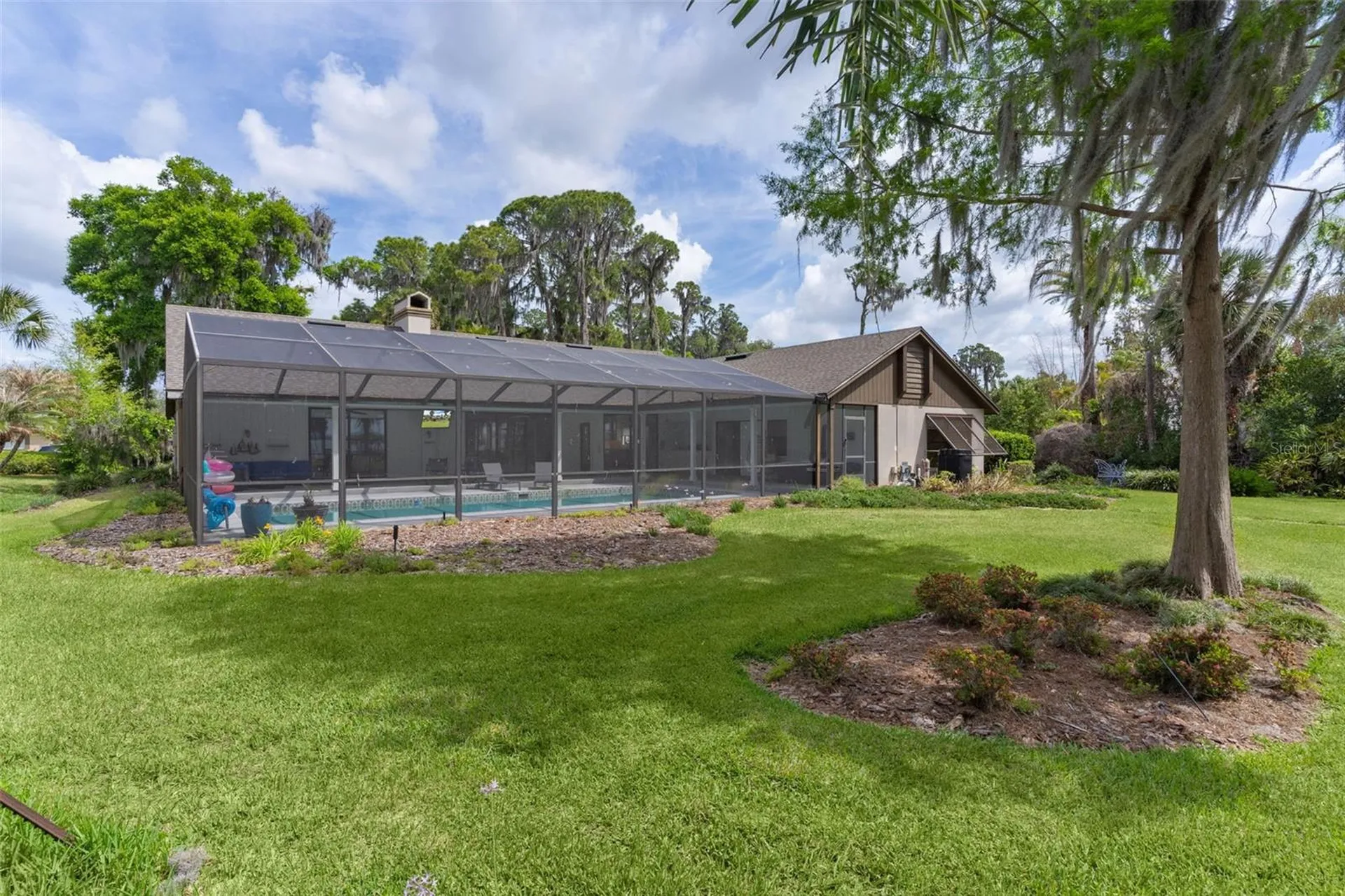60 Sand Lake Place Eustis FL 32726