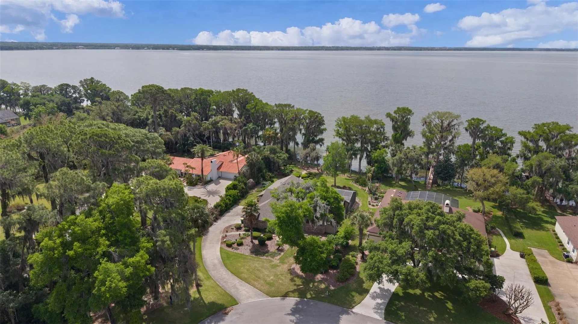 60 Sand Lake Place Eustis FL 32726