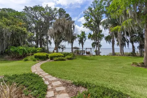 60 Sand Lake Place Eustis FL 32726
