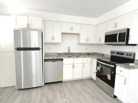 24 Lynn Way Madeira Beach FL 33708