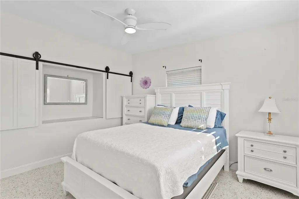 6931 Grande Vista Way S St Petersburg FL 33707