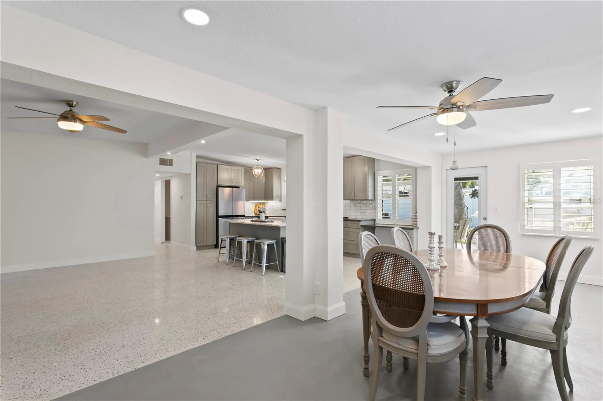 6931 Grande Vista Way S St Petersburg FL 33707