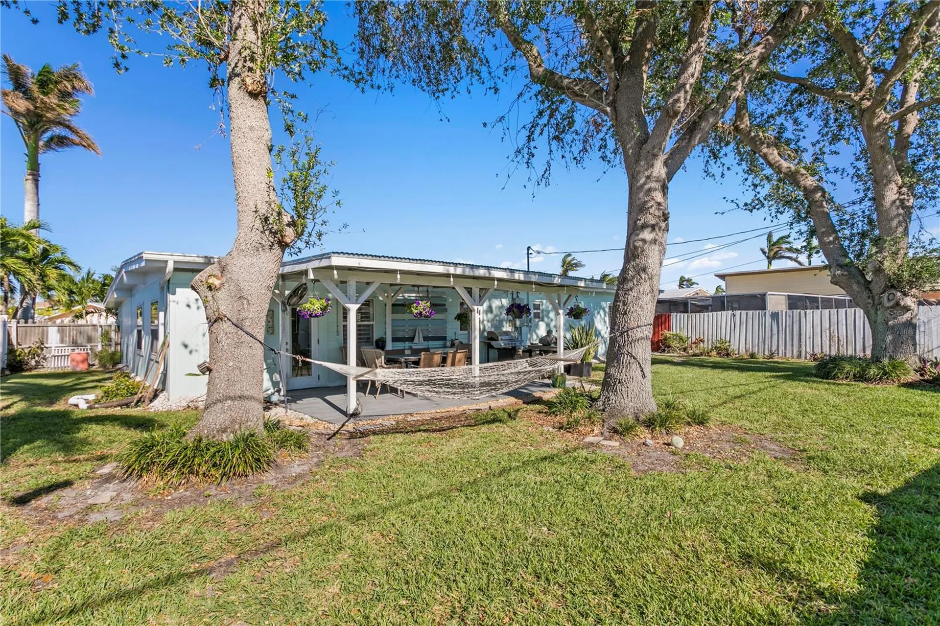 6931 Grande Vista Way S St Petersburg FL 33707