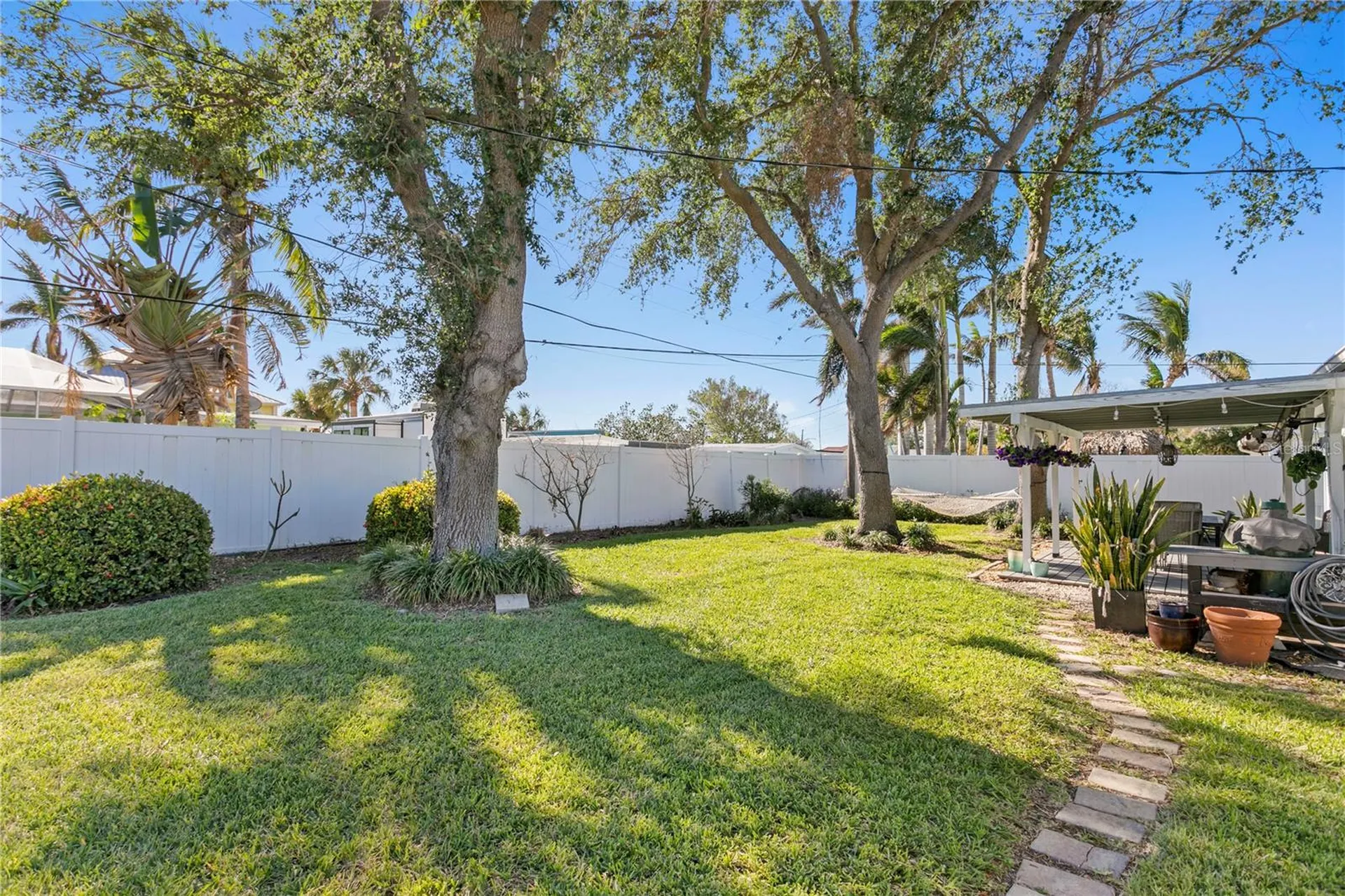 6931 Grande Vista Way S St Petersburg FL 33707