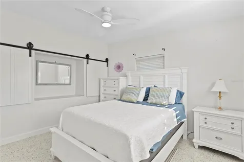 6931 Grande Vista Way S St Petersburg FL 33707