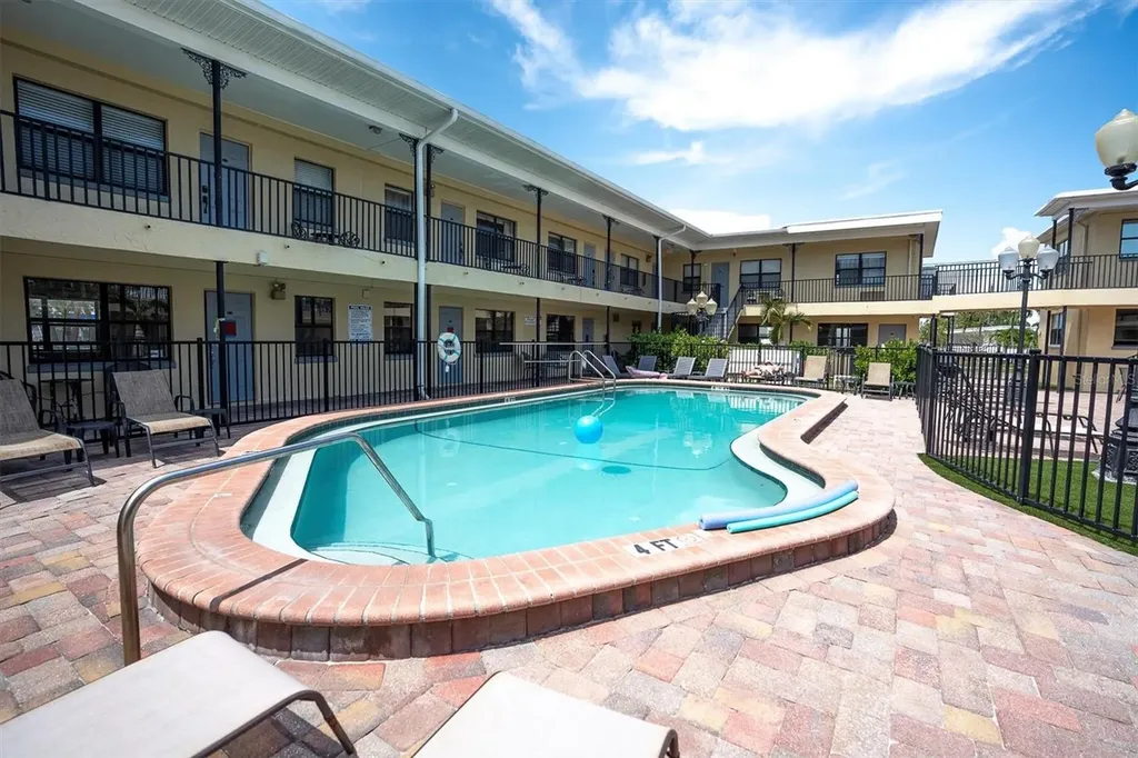 16333 Gulf Boulevard St Petersburg FL 33708