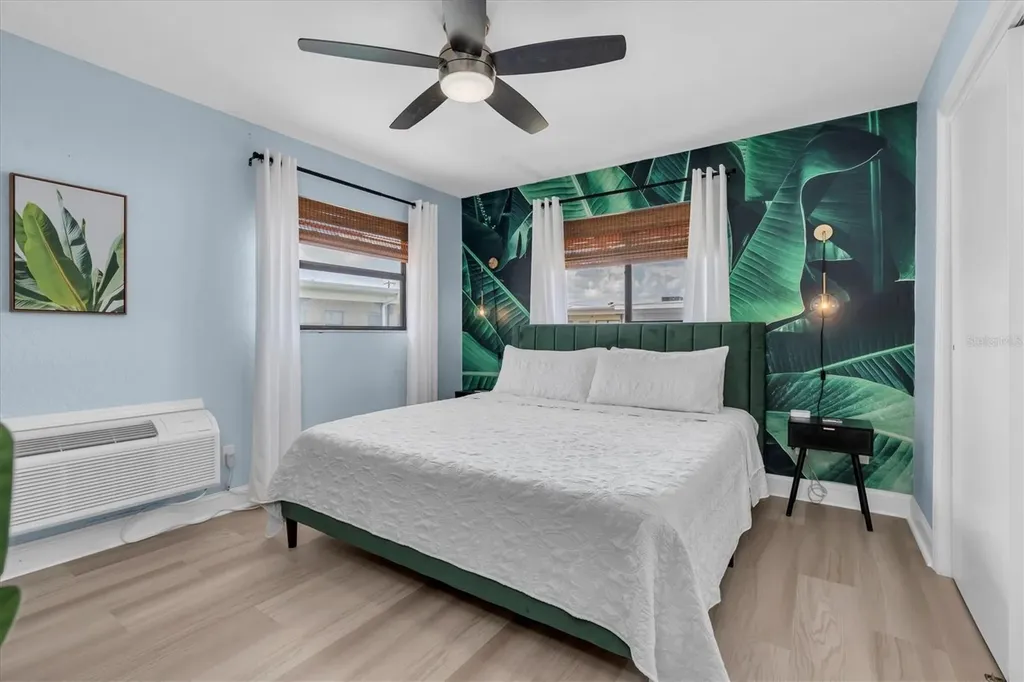 16333 Gulf Boulevard St Petersburg FL 33708