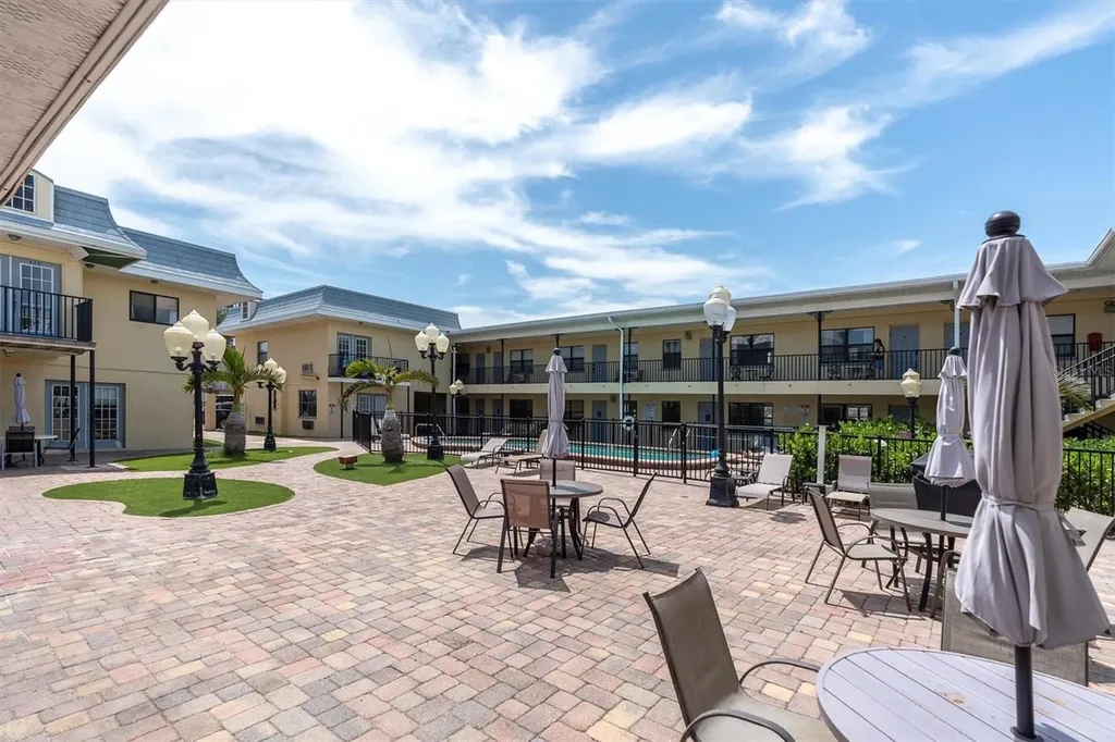 16333 Gulf Boulevard St Petersburg FL 33708