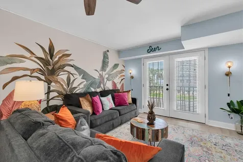 16333 Gulf Boulevard St Petersburg FL 33708