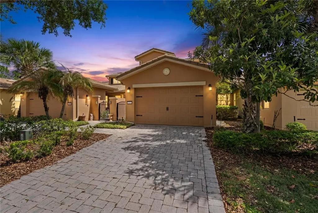 2340 Palm Tree Drive Kissimmee FL 34759