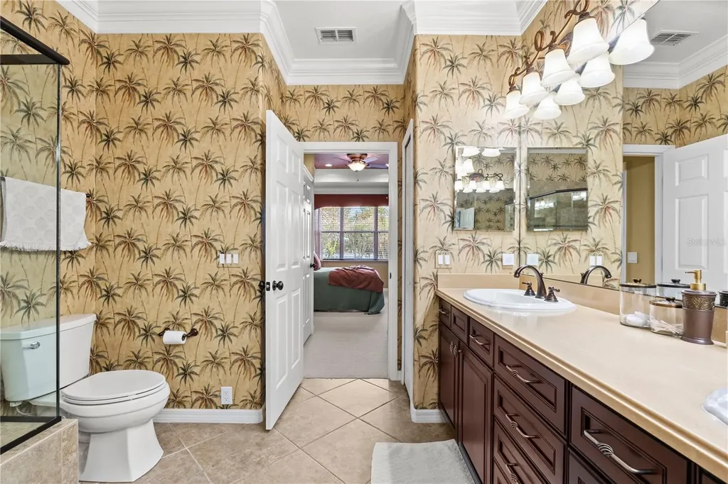 2340 Palm Tree Drive Kissimmee FL 34759