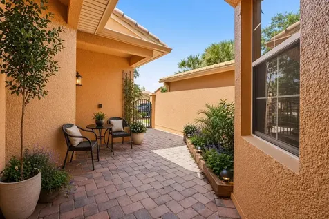 2340 Palm Tree Drive Kissimmee FL 34759