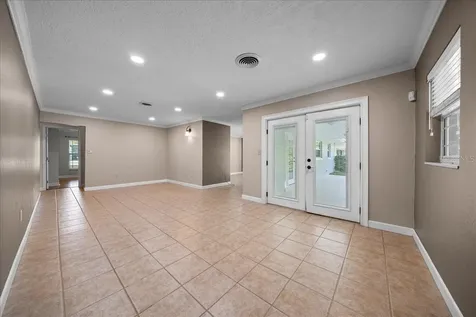 2009 SE 15th Lane Ocala FL 34471