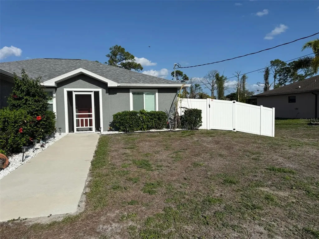 5290 Weatherton Street North Port FL 34288