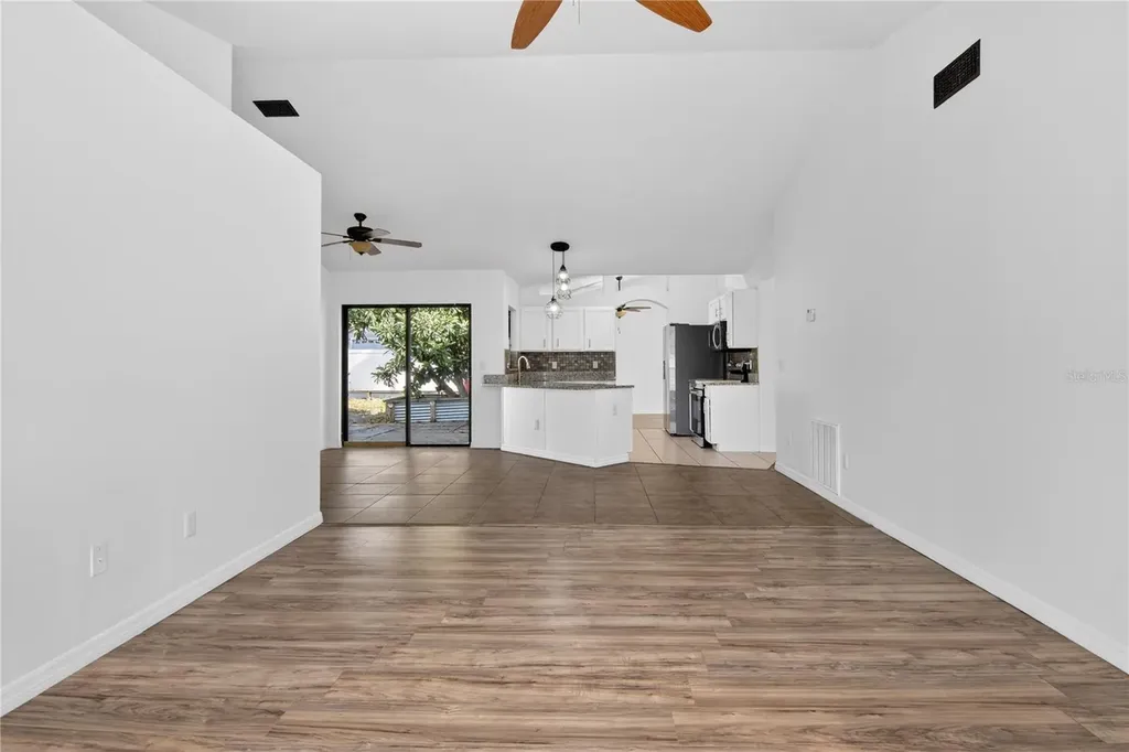 2075 Hedgerow Circle Ocoee FL 34761