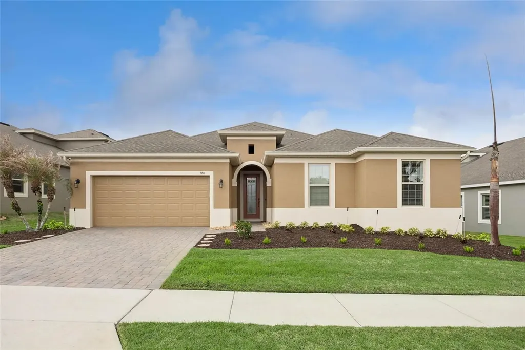 588 Autumn Ash Drive Clermont FL 34715