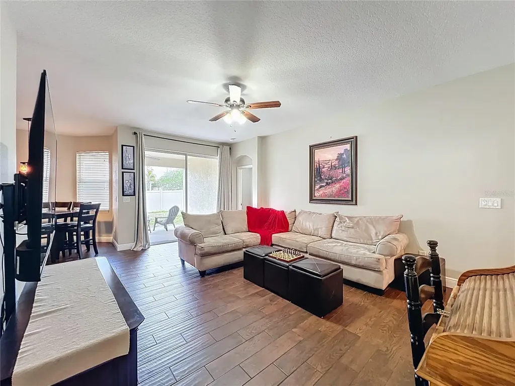 5218 Smokey Water Lane Oviedo FL 32765