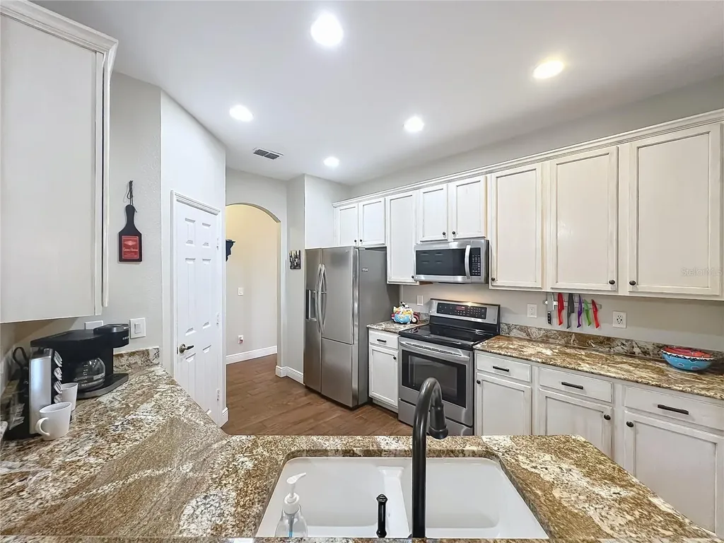 5218 Smokey Water Lane Oviedo FL 32765