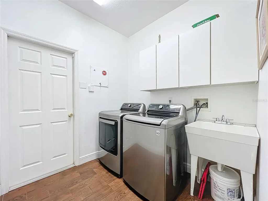 5218 Smokey Water Lane Oviedo FL 32765