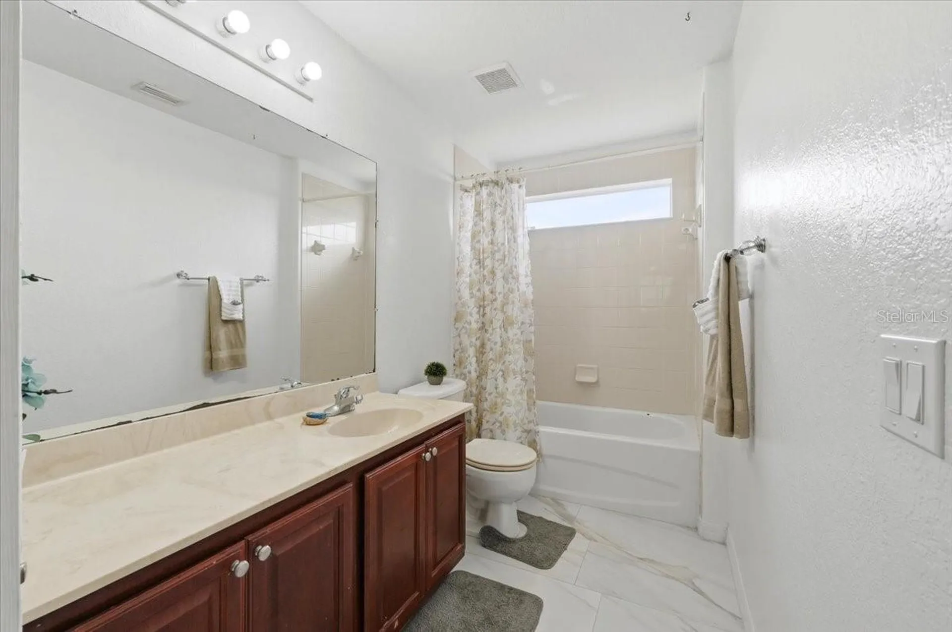8253 Peak Avenue Lakeland FL 33810