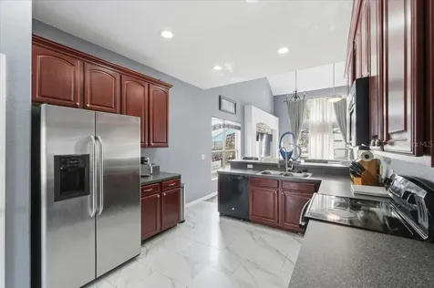 8253 Peak Avenue Lakeland FL 33810