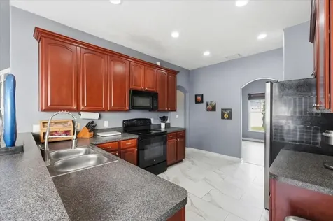 8253 Peak Avenue Lakeland FL 33810