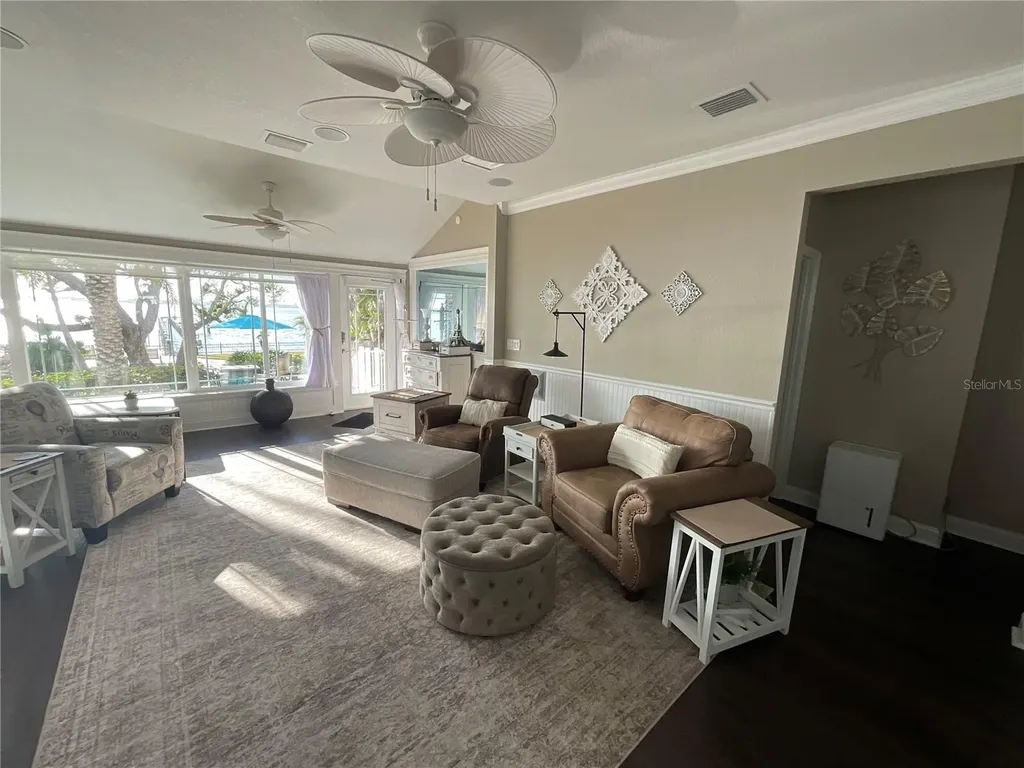 202 Fairmont Street Clearwater FL 33755