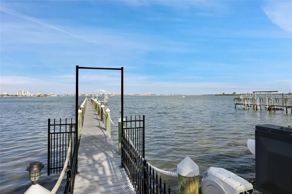 202 Fairmont Street Clearwater FL 33755