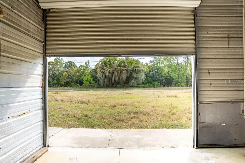 6029 Us Highway 17 De Leon Springs FL 32130