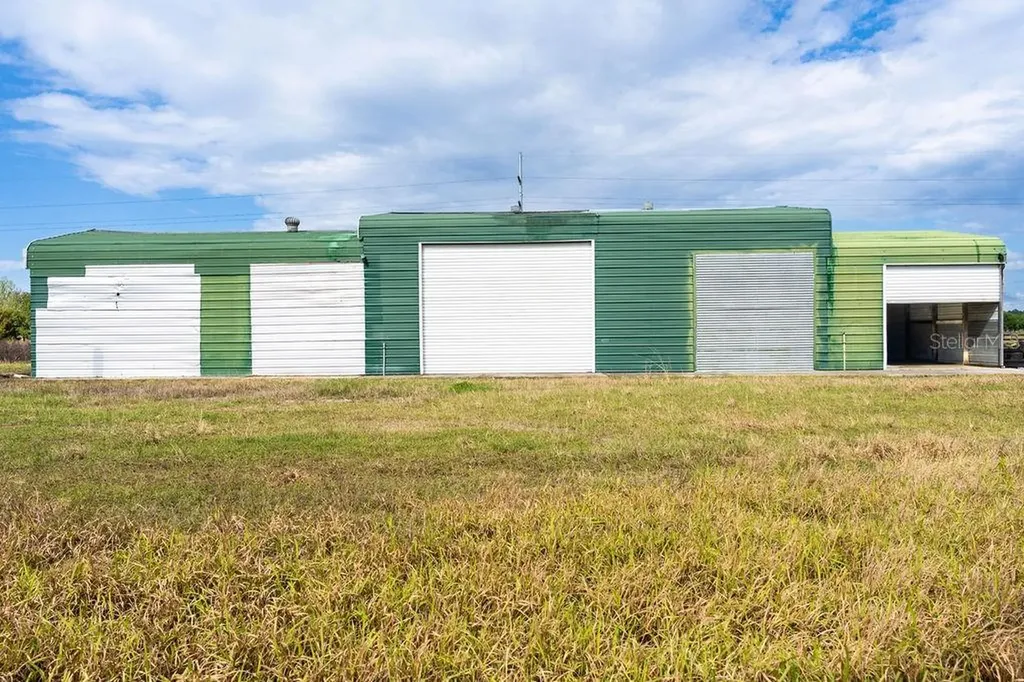 6029 Us Highway 17 De Leon Springs FL 32130