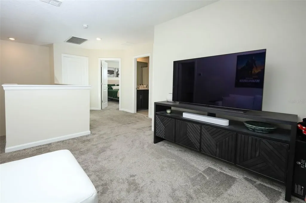 1076 Downswing Place Davenport FL 33896