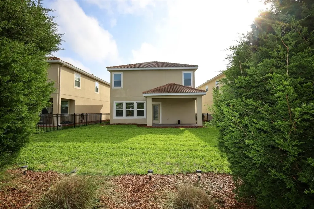 1076 Downswing Place Davenport FL 33896