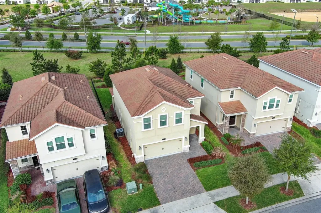 1076 Downswing Place Davenport FL 33896