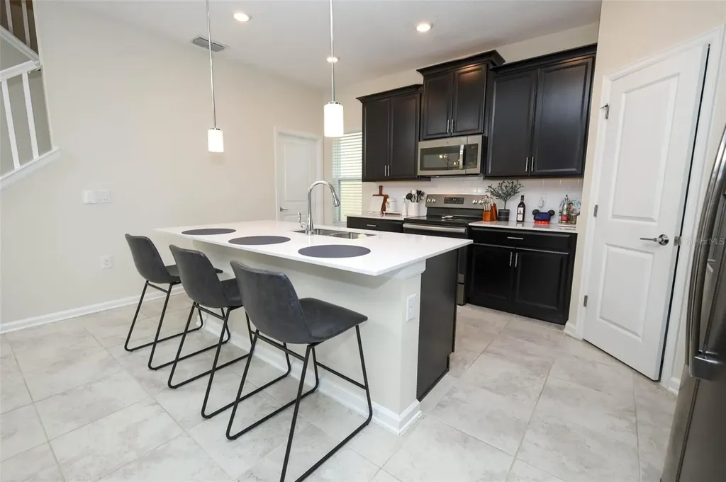 1076 Downswing Place Davenport FL 33896