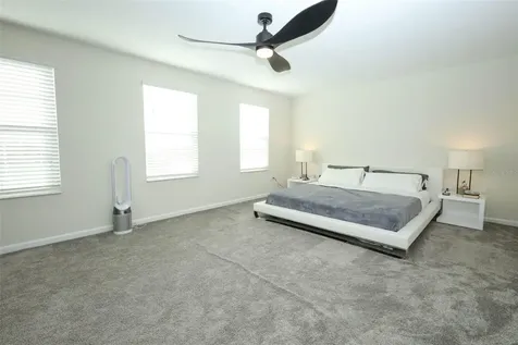1076 Downswing Place Davenport FL 33896