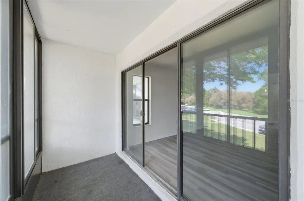 1135 Pine Ridge Circle W Tarpon Springs FL 34688