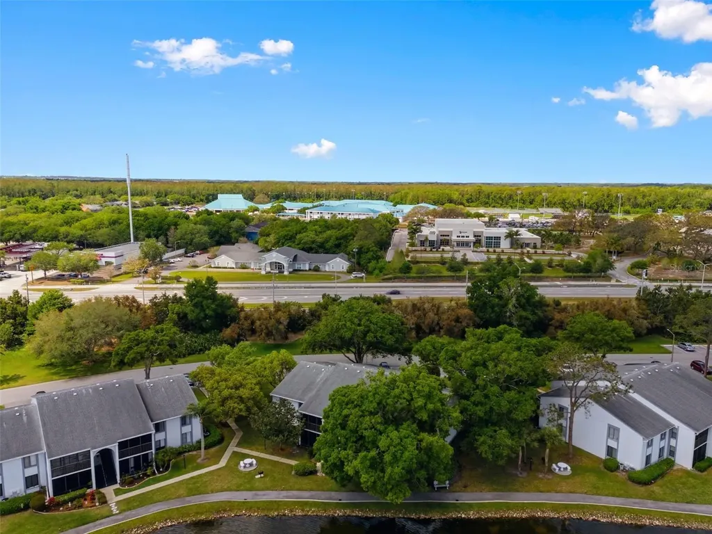 1135 Pine Ridge Circle W Tarpon Springs FL 34688