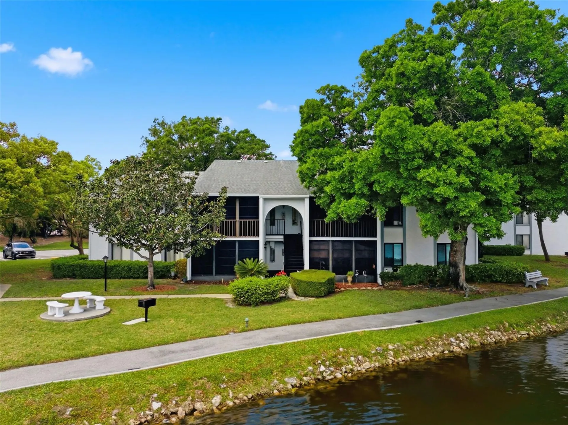 1135 Pine Ridge Circle W Tarpon Springs FL 34688