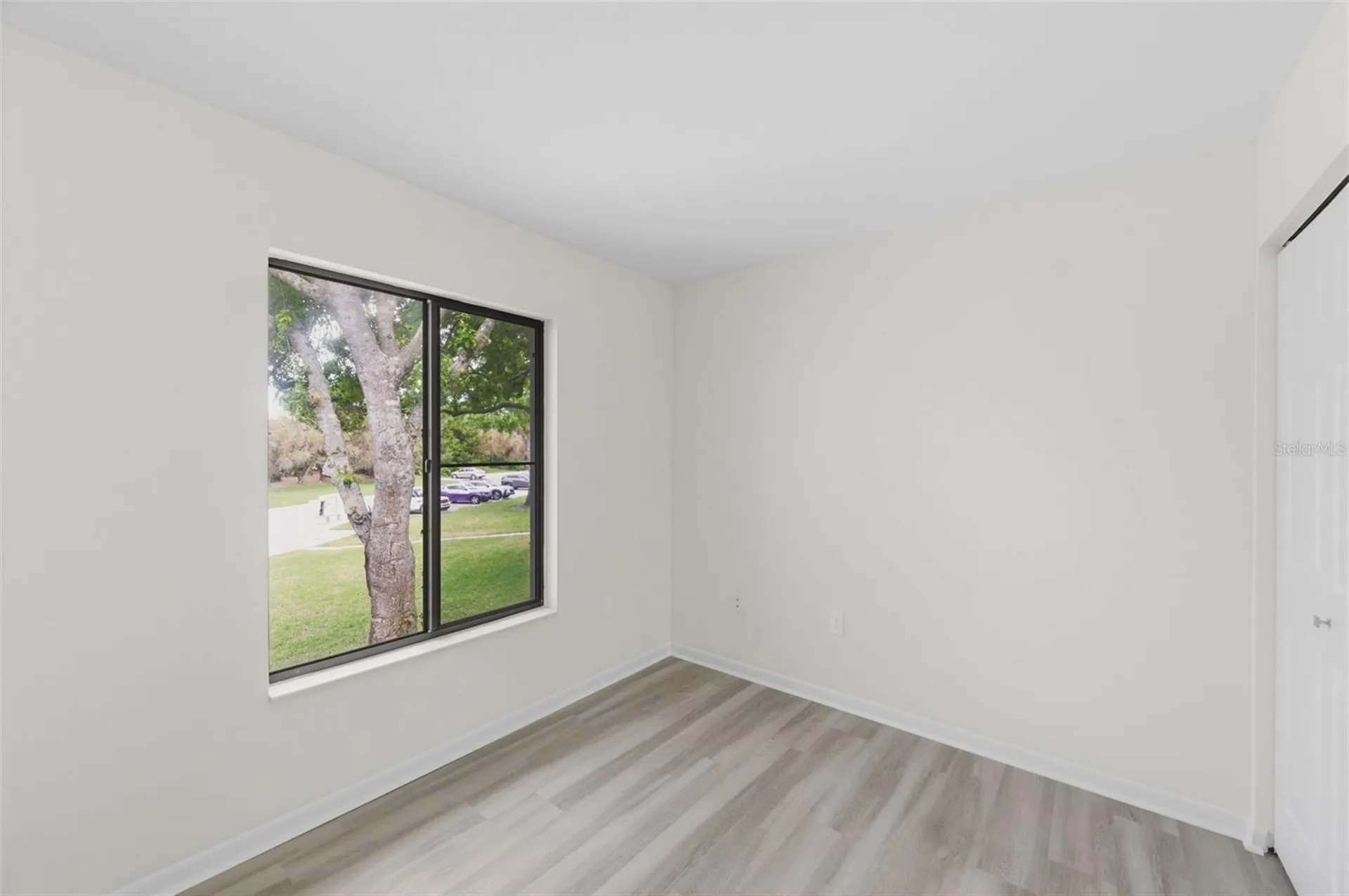 1135 Pine Ridge Circle W Tarpon Springs FL 34688