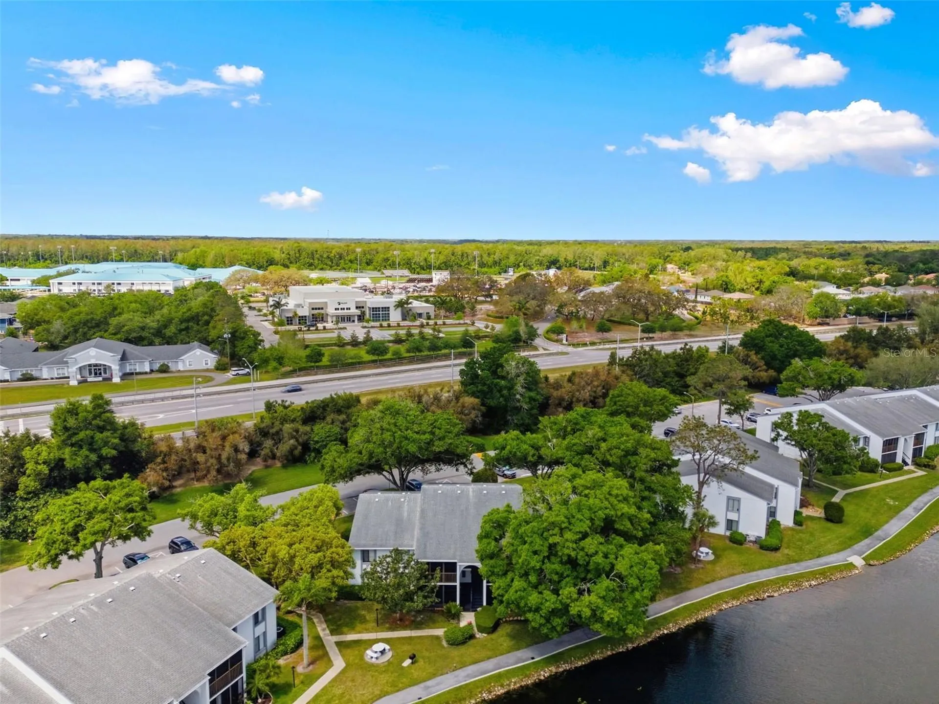 1135 Pine Ridge Circle W Tarpon Springs FL 34688