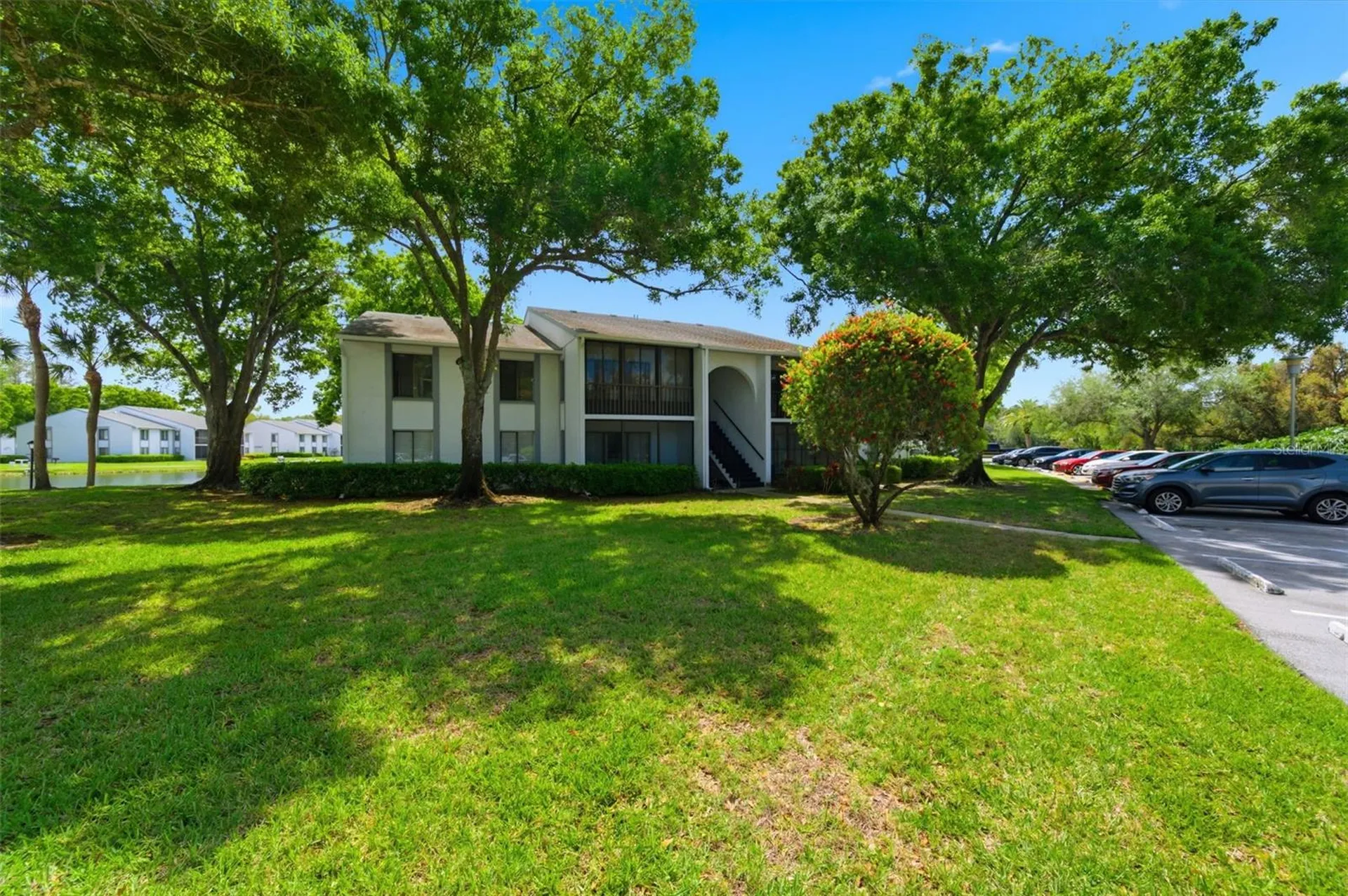 1135 Pine Ridge Circle W Tarpon Springs FL 34688