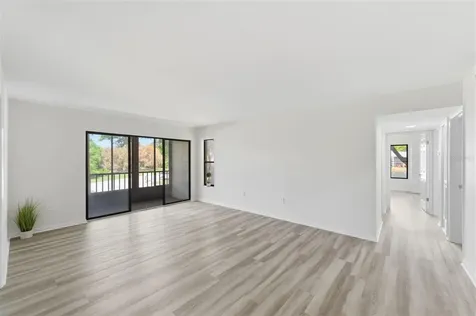 1135 Pine Ridge Circle W Tarpon Springs FL 34688
