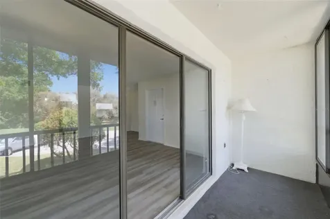 1135 Pine Ridge Circle W Tarpon Springs FL 34688