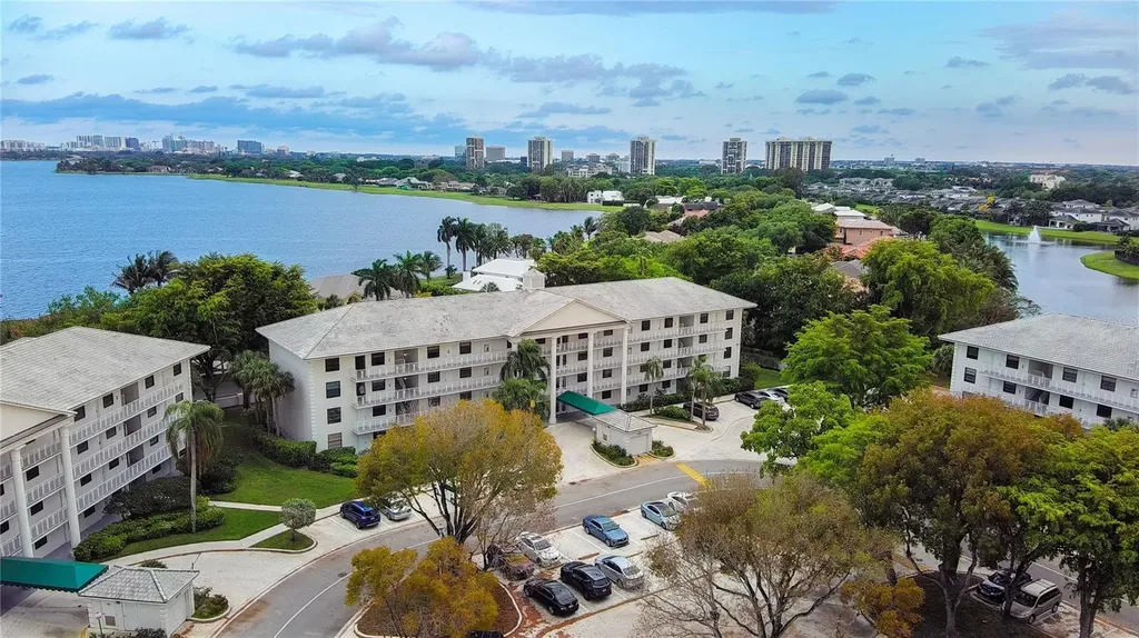3635 Whitehall Drive West Palm Beach FL 33401